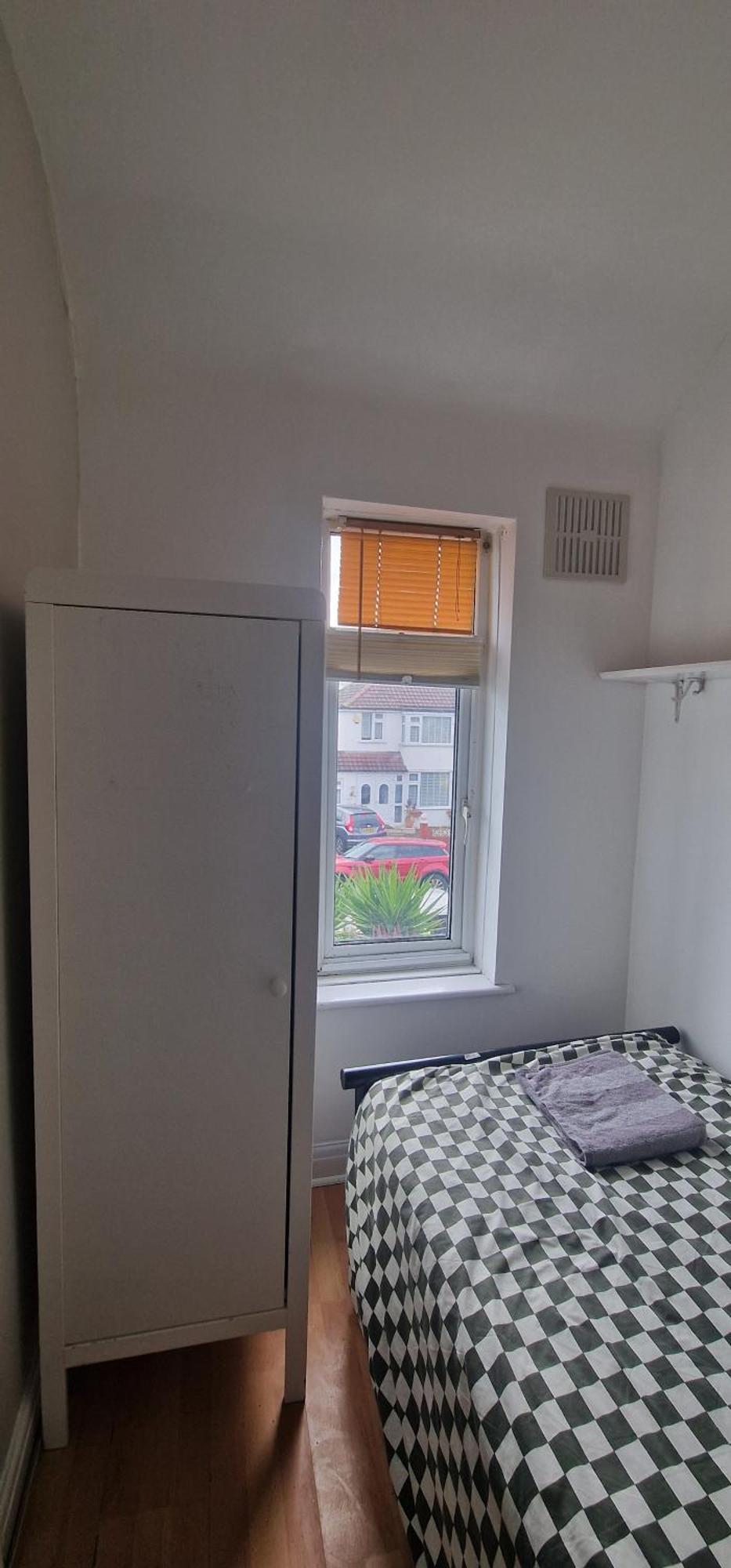 Ritz Place 3 Northolt  الغرفة الصورة