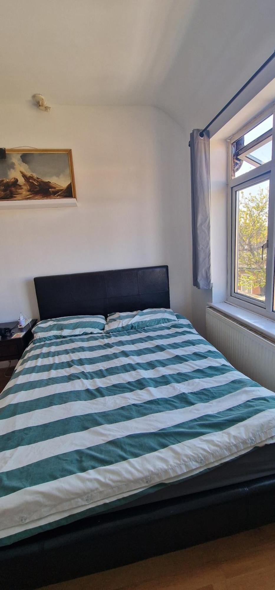 Ritz Place 3 Northolt  الغرفة الصورة